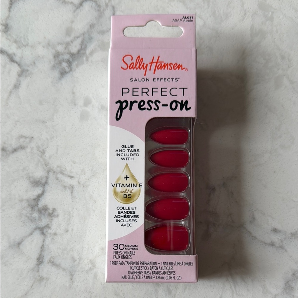 Perfect Press-On Nails - Red